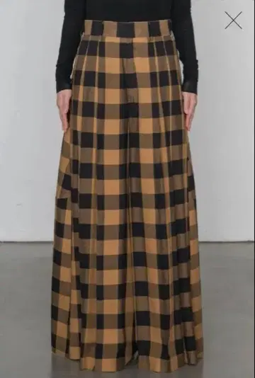HYKE 2025fw 레이온 슈퍼 와이드 팬츠