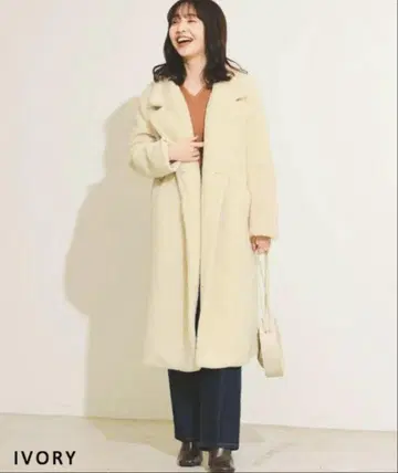[새상품급] BASEMENTonline 보아 코트 아이보리 SP 사이즈