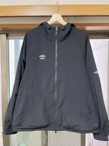 umbro 후드 부착 나일론 자켓 블랙