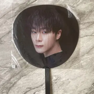 ASTRO 문빈 부채