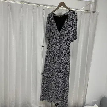 꽃무늬 V넥 롱 드레스