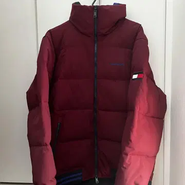 TOMMY HILFIGER 와인 레드 다운 자켓