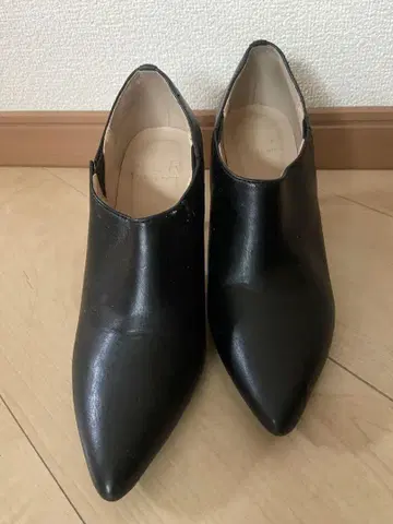 블랙 가죽 스틸레토 부티