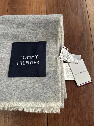 택 포함 미사용 새상품 TOMMY HILFIGER 그레이 머플러