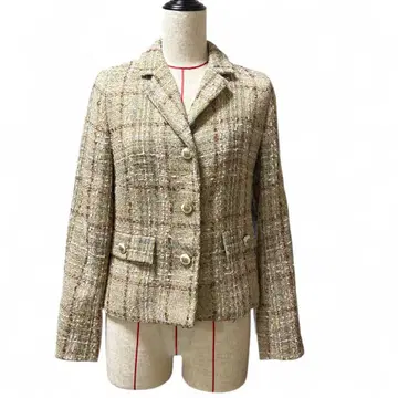 베이지 계열 트위드 자켓 3버튼