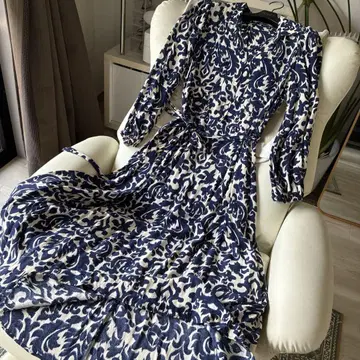 ZARA 롱 맥시 원피스 화이트 잉크 블루, 슬림 라인