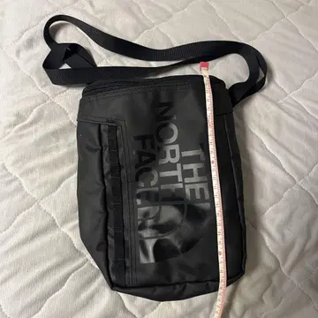 THE NORTH FACE 블랙 숄더백