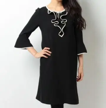 스트로베리 필드 블랙 프릴 원피스 사이즈 2 미사용