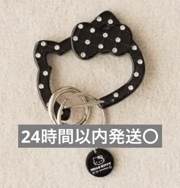 헬로키티 LOWRYS FARM 퀼팅 카라비너 블랙