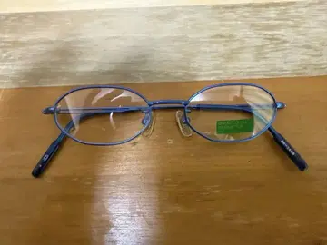 베네통 블루 메탈 프레임 오벌 안경 프레임