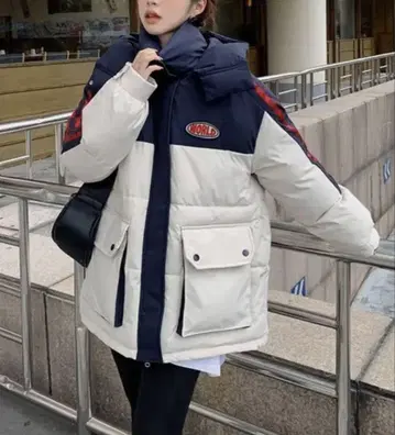 가격 인하 중 후드 부착 코트