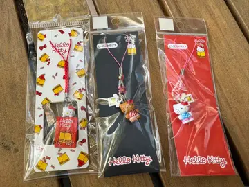헬로키티전 교토 회장 한정판 키티 스트랩 포함 피규어 3개 세트
