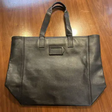 Marc by Marc Jacobs 블랙 합성 피혁 토트백