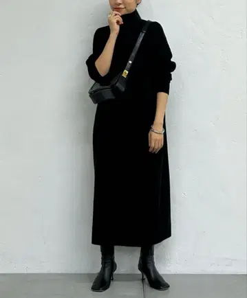 LOUNGEDRESS 니트 원피스 블랙 하이넥