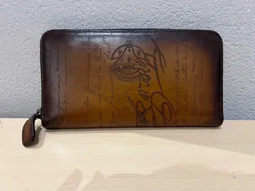 벨루티 브라운 가죽 장지갑 손글씨풍 디자인