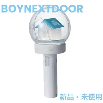BOYNEXTDOOR 응원봉 화이트 트레이딩 카드 포함