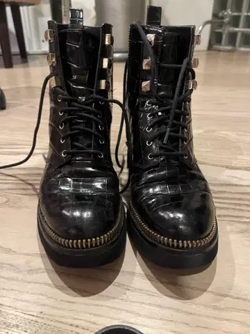 Michael Kors 마이클코어스 레이스업 부츠