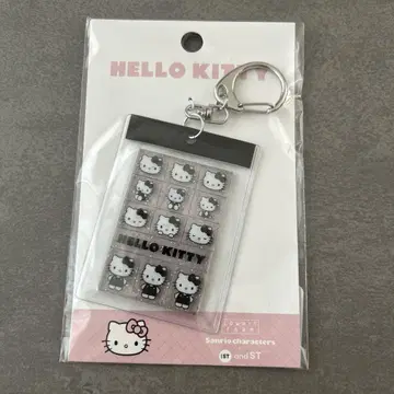 헬로키티 퀼팅 타일 씰 키 체인참 로리즈팜