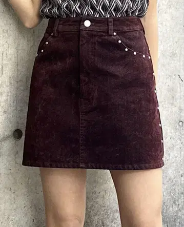 MURUA 플로키 데님 미니 스커트