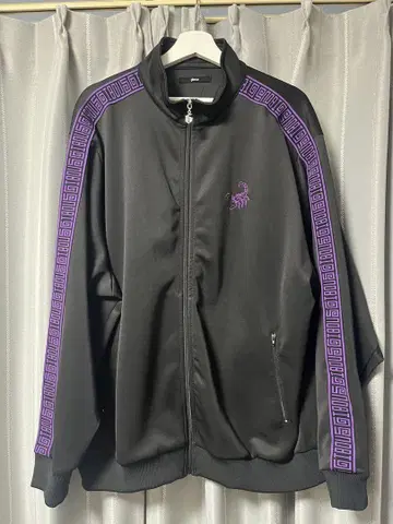 gibous logo jersey scorpion black purple