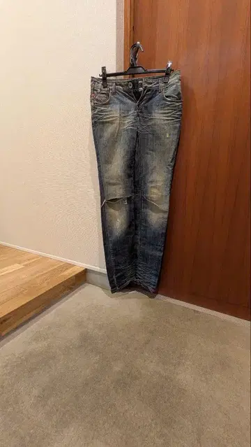 MISSSIXTY MISS6L 60 SIZE 26 데미지 데님