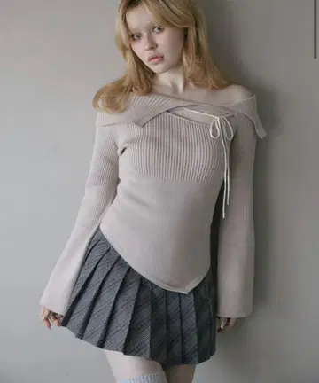 정품 미사용 새상품 andmary Amari ribbon tops