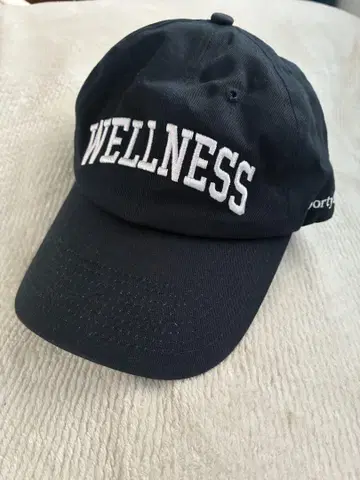 Sporty & Rich 웰니스 캡 네이비