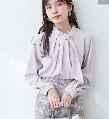 새상품 natural couture 도트형 보타이 카라 블라우스