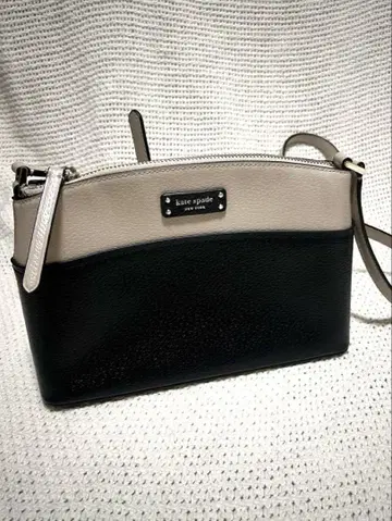 kate spade 숄더백 미사용 블랙 베이지