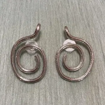 뉘앙스 디자인 귀걸이