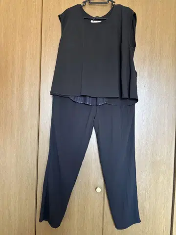 플리츠 셋업 블랙