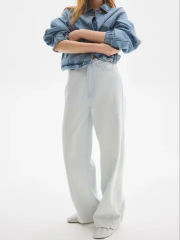 [ H&M ] 와이드 울트라 하이 데님 페일 데님 블루 32