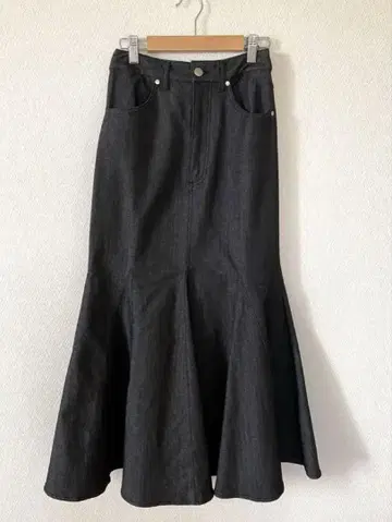 [ Swingle ] 프린세스 라인 데님 머메이드 스커트