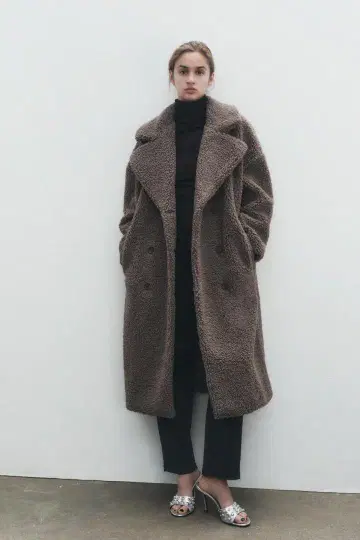 [ 새상품급 ] ZARA 테디베어 코트 M 사이즈