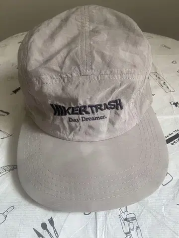 HIKERTRASH 캡