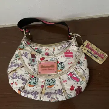 베츠 존슨 핸드백