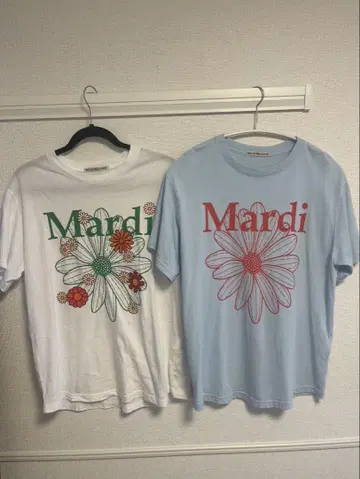 Mardi 꽃무늬 프린트 T셔츠 2색 세트