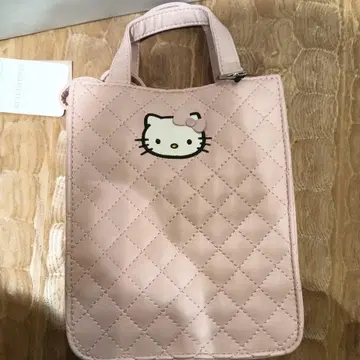 LOWRYSFARM 헬로키티 me% 퀼팅 miniBAG