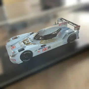 1/43 닛산 GT-R LM 니스모 맨체스터 시티 에디션