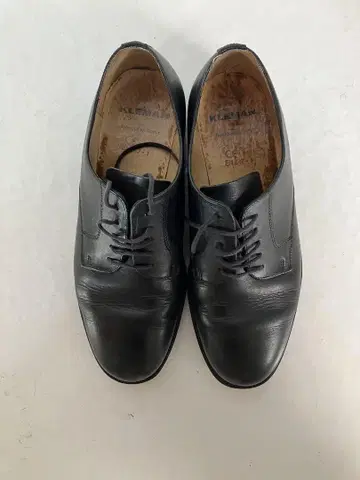 KLEMAN 블랙 레이스업 슈즈