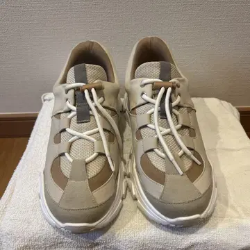 남편이 잠든 후 베이지 통굽 스니커즈 24cm~24.5cm