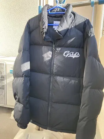 GAP 블랙 다운 자켓 M 사이즈