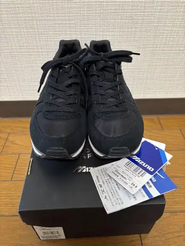 미사용 새상품 마가렛호웰 Mizuno 콜라보 블랙 스니커즈