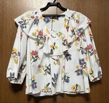 ZARA 꽃무늬 프릴 블라우스 M 사이즈