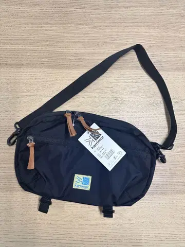 Karrimor 카리머 블랙 숄더백 힙색