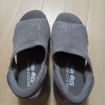 SKECHERS Slip-ins 그레이 슬립온