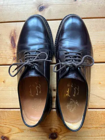 잘란 스리와야 바인더 가죽 드레스 신발 버건디