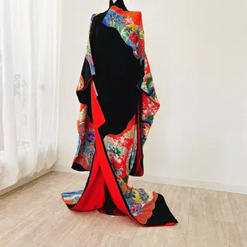 신부 의상 오오후리소데 히키후리소데 블랙 크레이프 원단