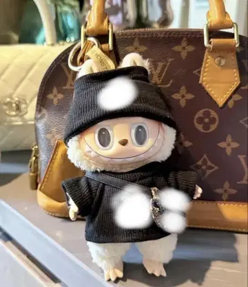 러브브 labubu 봉제 인형 블랙 의류