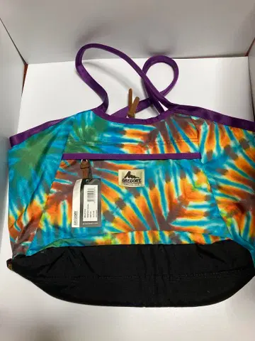 그레고리 베어풋 타이 다이 토트백